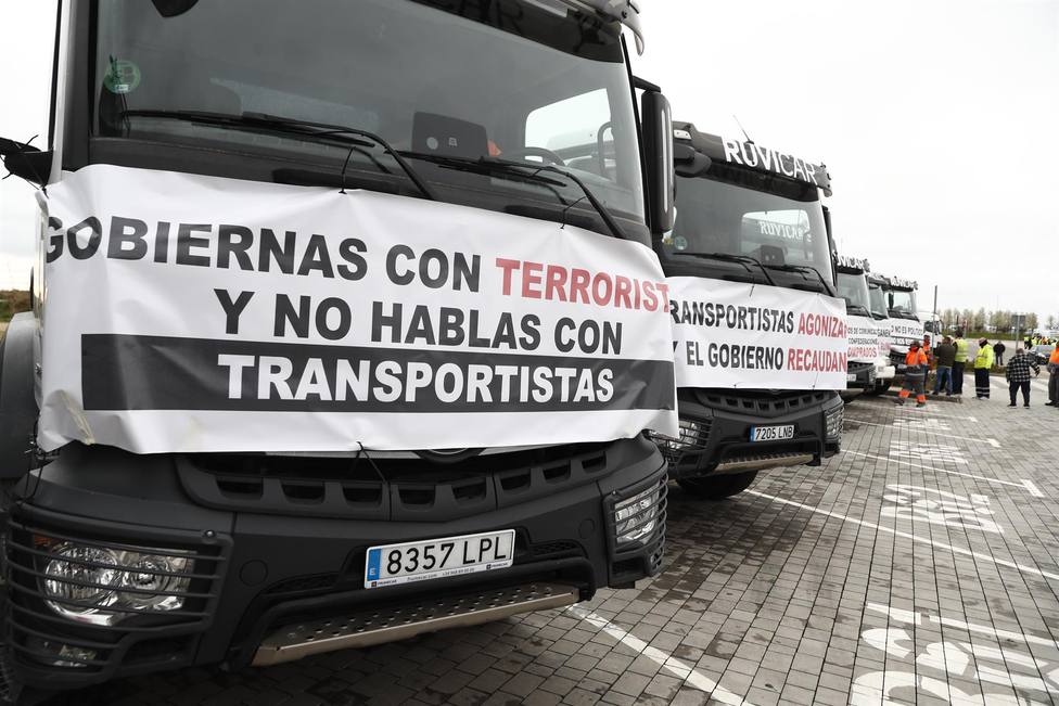 paro-de-transportistas-en-espana-golpea-la-cadena-de-suministros
